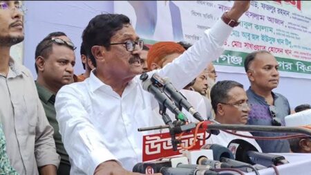 বিএনপিকে ক্ষমতায় রাখতে নেতাকর্মীদের সতর্ক করলেন ফজলুর রহমান