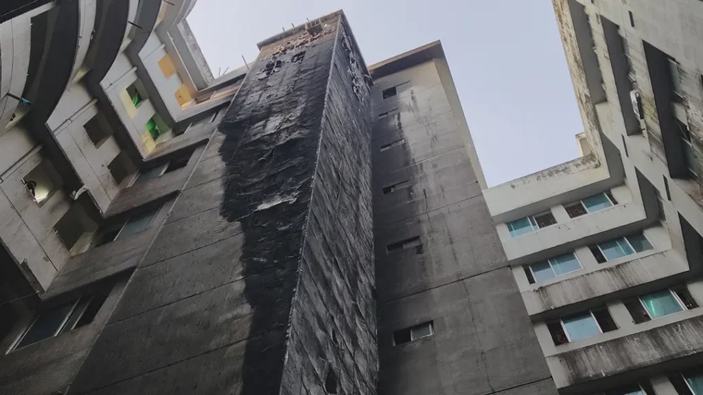 ময়মনসিংহ মেডিকেলে আগুনের ঘটনায় তদন্ত কমিটি, ৩ দিনের মধ্যে প্রতিবেদন